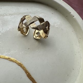 Zigzag Ring