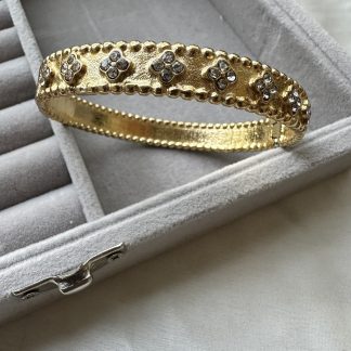 Stoned flower Bracelet