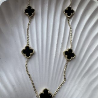 Black Flowers necklace