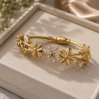 Bloom Royale Magnetic Bracelet