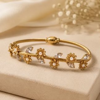 Pearl Daisies Magnetic Bracelet